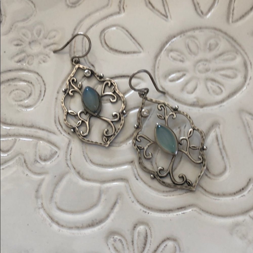 W2459 wandering ivy earrings